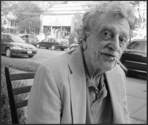 Kurt Vonnegut 2006 bw